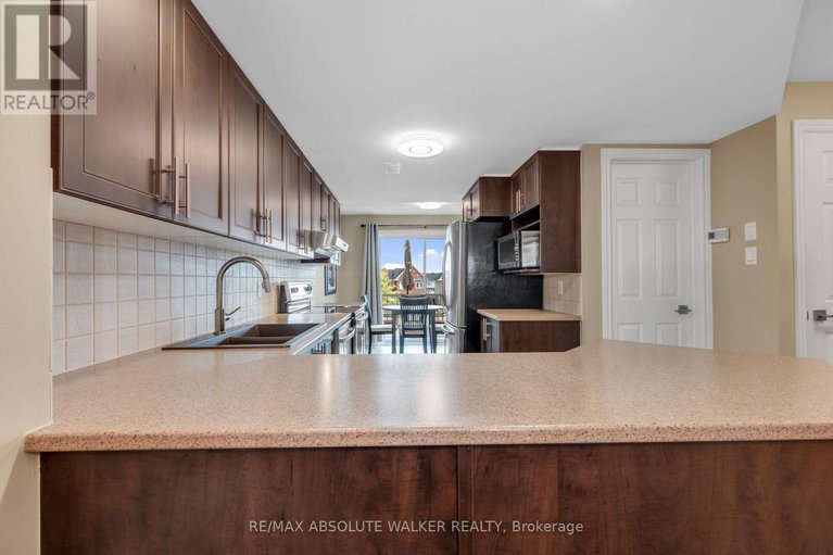 28759527/102-brentmore-private/avalon-east/ottawa/ontario/K4A0B7_18