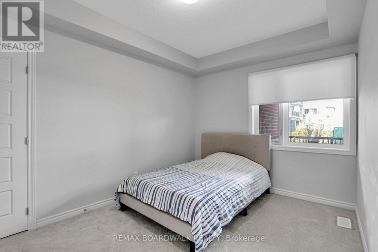 29563577/306-pilot-private/emerald-meadowstrailwest/ottawa/ontario/K2V0S4_21