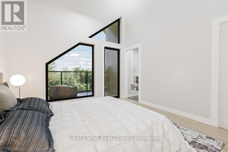 29136511/535-adventure-private/mooneys-bayriverside-park/ottawa/ontario/K1V9R2_21