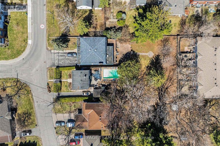 29662789/429-ancaster-avenue-e/woodroffe/ottawa/ontario/K2B5B6_12