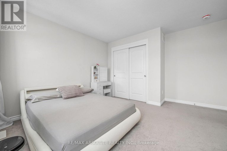 28752702/730-perseus-avenue/half-moon-bay/ottawa/ontario/K2J6V8_30