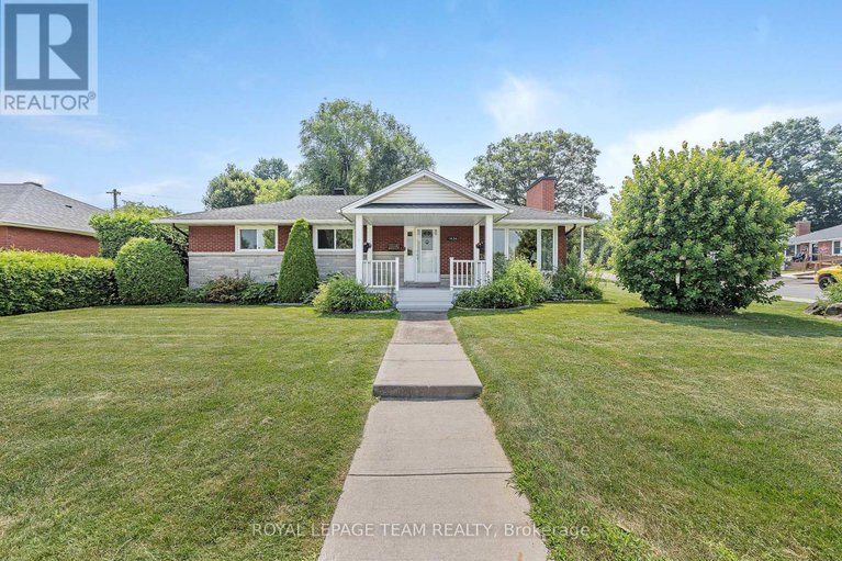 28624238/1830-kerr-avenue/mckellar-heights/ottawa/ontario/K2A1J3_1