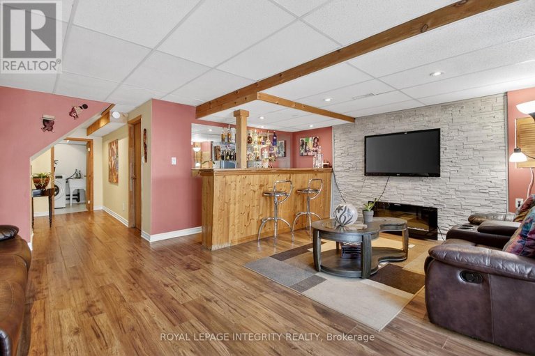 29565527/13-2415-southvale-crescent/sheffield-glenindustrial-park/ottawa/ontario/K1B4T9_37