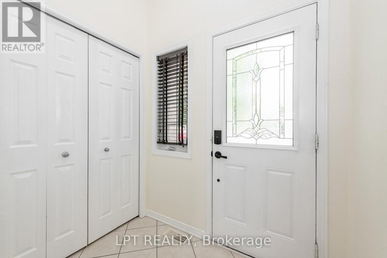 29004177/950-torovin-private/pineview/ottawa/ontario/K1B0A7_2