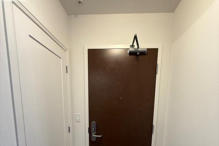 28910919/2406-805-carling-avenue/west-centre-town/ottawa/ontario/K1S5W9_10