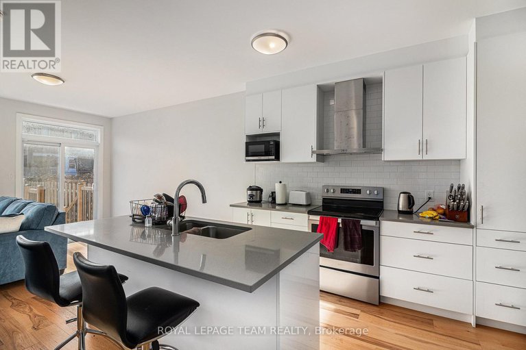 28539649/1400-mayview-avenue/carlington/ottawa/ontario/K1Z8H7_13
