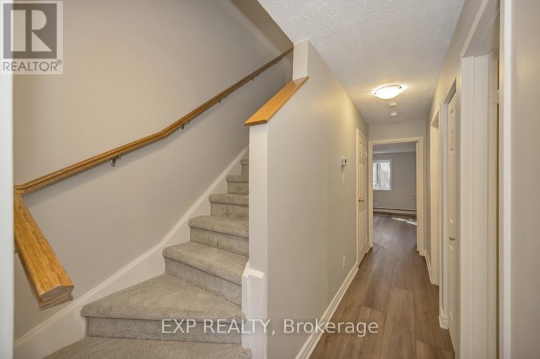 29666454/45-crispin-private/manor-park/ottawa/ontario/K1K2T7_18