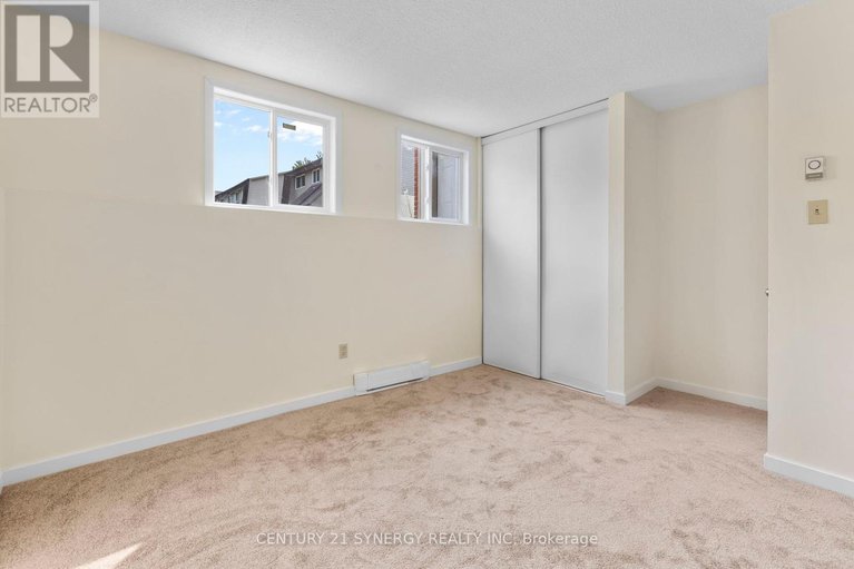 28701824/26b-sonnet-crescent/westcliffe-estates/ottawa/ontario/K2H8W7_21