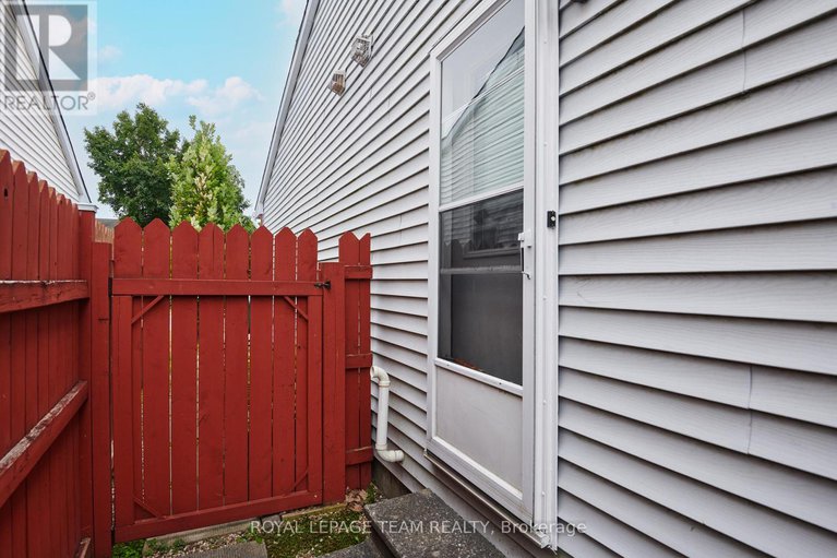 28769027/6405-st-louis-drive/hiawatha-parkconvent-glen/ottawa/ontario/K1C2X9_34