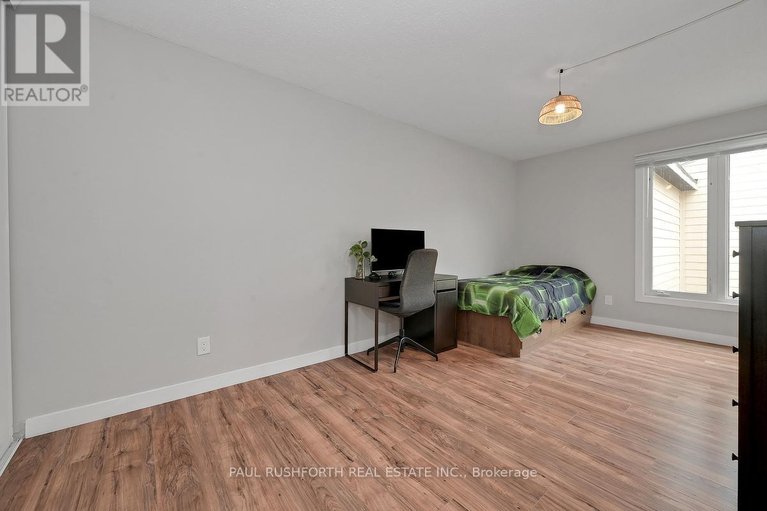 29613824/244-salter-crescent/beaverbrook/ottawa/ontario/K2K1Z2_17