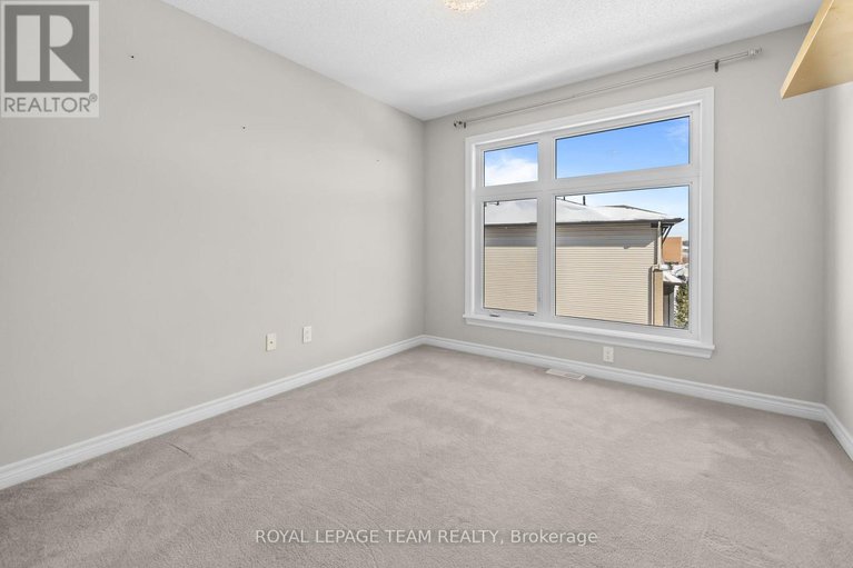 29413169/92-stockholm-private/riverside-southgloucester-glen/ottawa/ontario/K4M0G9_26