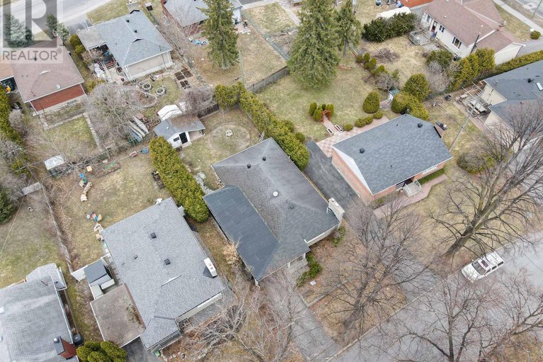 28179487/2247-miramichi-street/kenson-park/ottawa/ontario/K2C0Z1_40