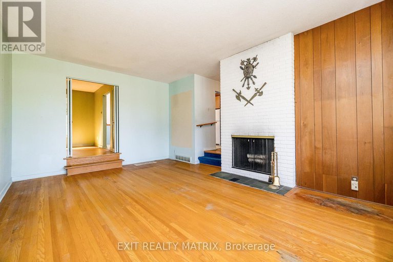 28932484/8-brian-crescent/bruce-farmgraham-parkqualicumbellands/ottawa/ontario/K2H6X3_11