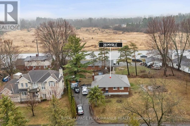 29614137/28-myrle-avenue/crystal-bayrocky-point/ottawa/ontario/K2H8E6_1