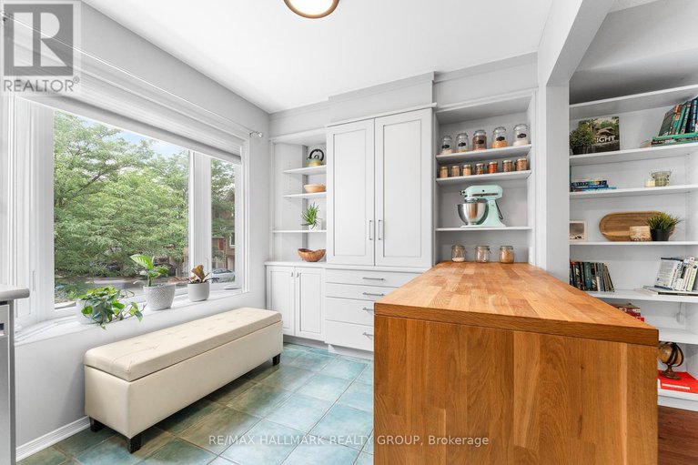 28575484/42-hintonburg-place/hintonburg/ottawa/ontario/K1Y4W6_9