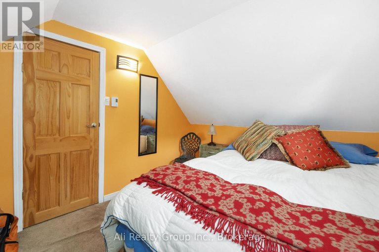 29580490/190-woods-road/constance-bay/ottawa/ontario/K0A3M0_33