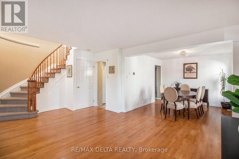28928926/1610-duplante-avenue/fallingbrookpineridge/ottawa/ontario/K4A4A2_5