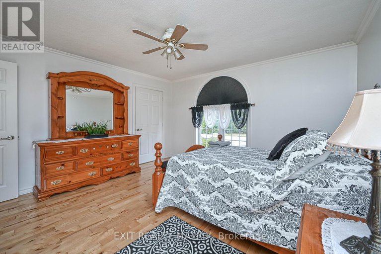 28940723/2573-mitchell-street/osgoode-twp-north-of-reg-rd-6/ottawa/ontario/K0A2P0_18