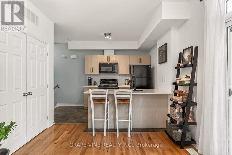 29185742/d-310-everest-private/elmvale-acres/ottawa/ontario/K1G4E3_11