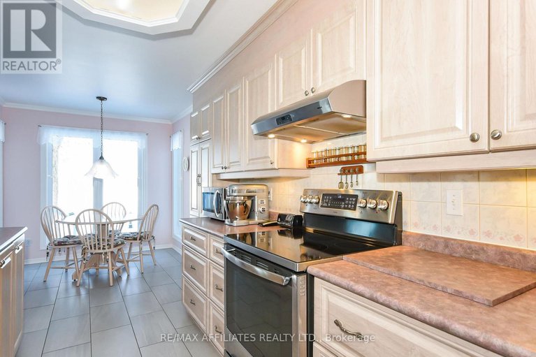 28299464/340-wilson-road/clarencerockland-twp/clarence-rockland/ontario/K4K1K7_13