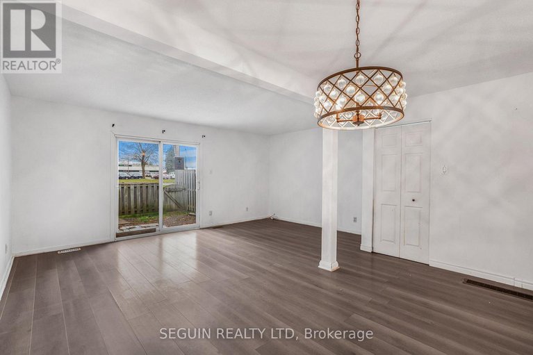 29101231/6138-brookside-lane/convent-glen-south/ottawa/ontario/K1C2K7_13