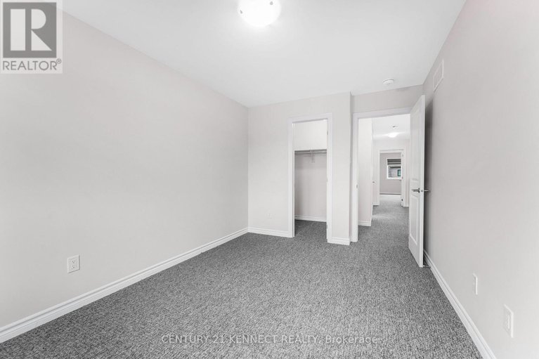 28375488/324-ventoux-avenue/notting-hillsummerside/ottawa/ontario/K4A5L6_12