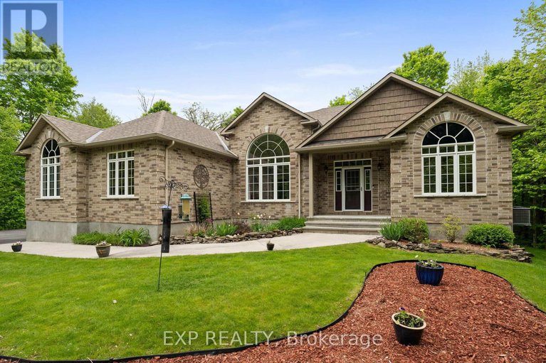 28406090/213-justin-drive/beckwith-twp/beckwith/ontario/K7C0C4_5