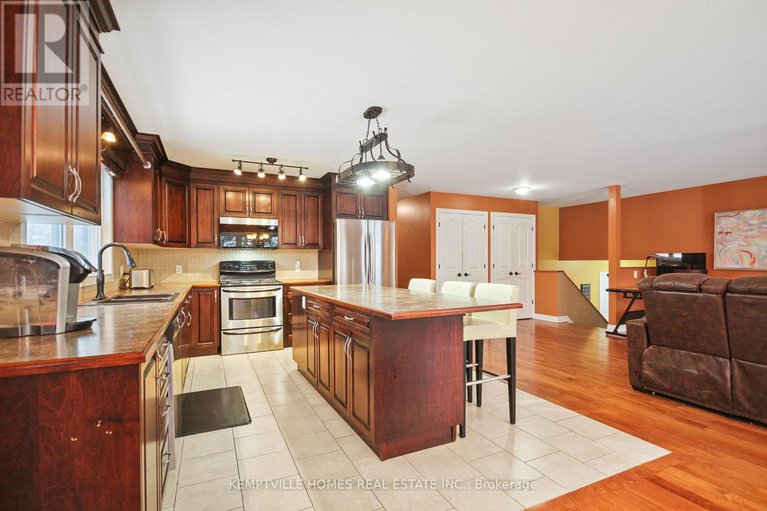 29308030/7151-gallagher-road/rideau-twp-s-of-reg-rd-6-w-of-mccordick-rd/ottawa/ontario/K0A2T0_7