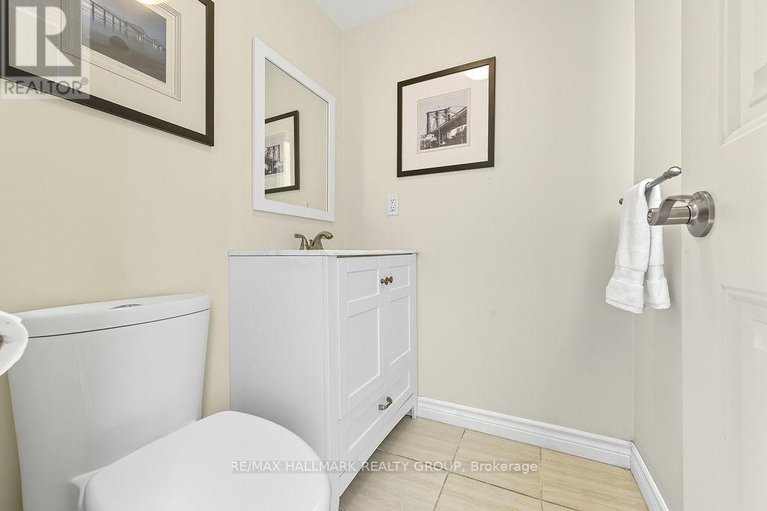 28847637/29d-varley-drive/beaverbrook/ottawa/ontario/K2K1G4_17