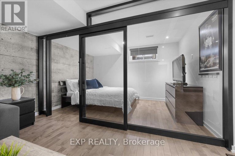 29639799/769-brian-good-avenue/riverside-southgloucester-glen/ottawa/ontario/K4M0E3_28