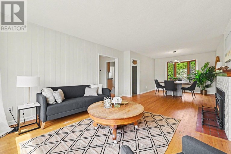 29653716/1199-stanton-road/queensway-terrace-southridgeview/ottawa/ontario/K2C3C9_15