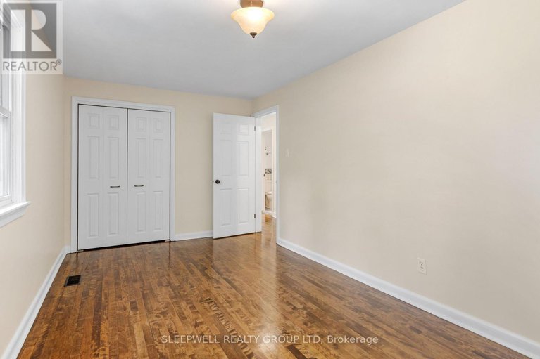 28651207/2209-belair-drive/bel-air-park/ottawa/ontario/K2C0X2_23