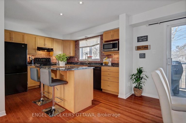 29583335/505-burleigh-private/cyrville/ottawa/ontario/K1J1J9_18