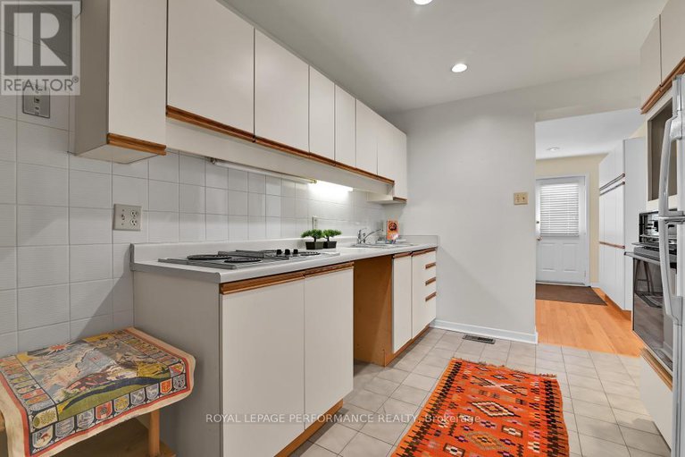 29349963/6-elmdale-avenue/lindenlea/ottawa/ontario/K1M1A4_12