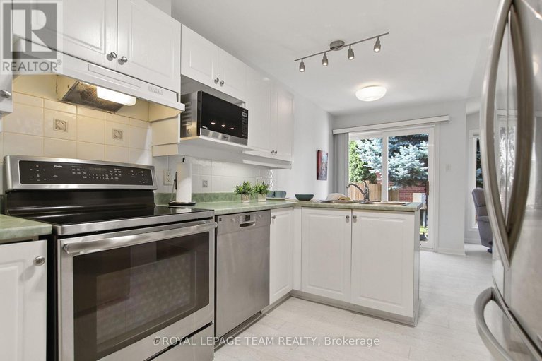 28726721/46-kettleby-street/beaverbrook/ottawa/ontario/K2K3C4_3