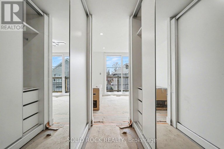 29669968/838-alpine-avenue/queensway-terrace-north/ottawa/ontario/K2B5R6_16