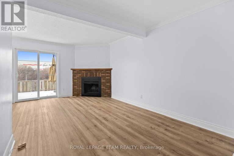 29585057/6356-mary-jane-crescent/chateauneuf/ottawa/ontario/K1C3C2_8