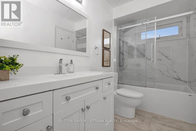 29123796/1540-bourcier-drive/bilberry-creekqueenswood-heights/ottawa/ontario/K1E3J2_27