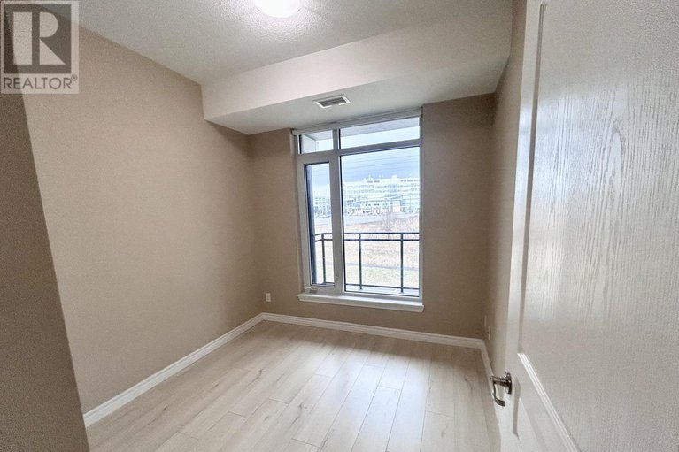 29430009/201-100-roger-guindon-avenue/riverview-park/ottawa/ontario/K1G3Z7_18