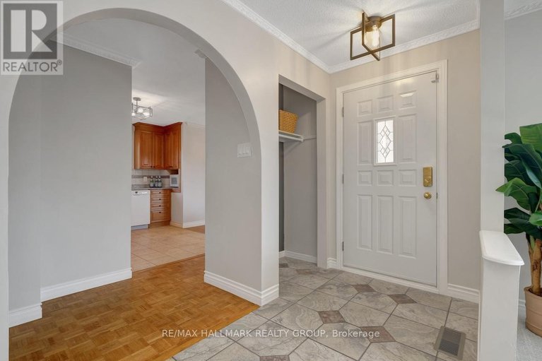 28869609/6957-notre-dame-street/chateauneuf/ottawa/ontario/K1C1H8_4