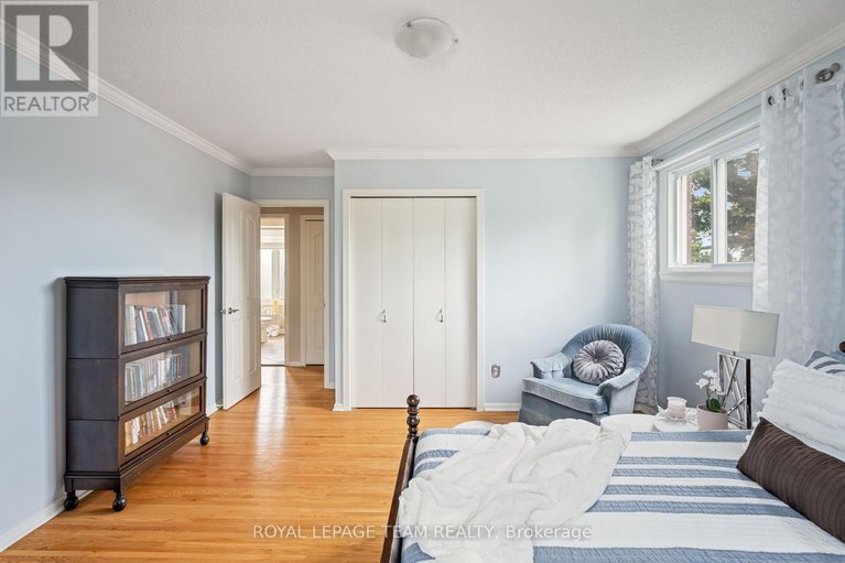 28741168/2128-hubbard-crescent/beacon-hill-north/ottawa/ontario/K1J6L2_30