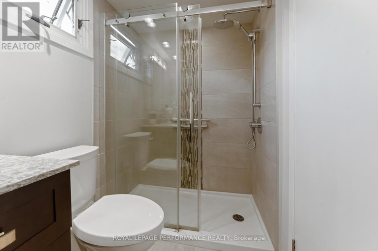 28850467/6345-mattice-avenue-n/chateauneuf/ottawa/ontario/K1C2G1_28