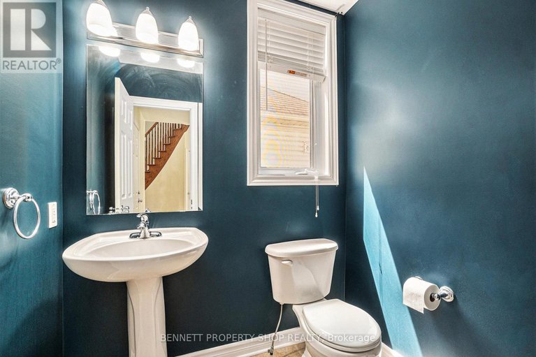 28651588/324-fairlakes-way/avalon-east/ottawa/ontario/K4A0K8_11