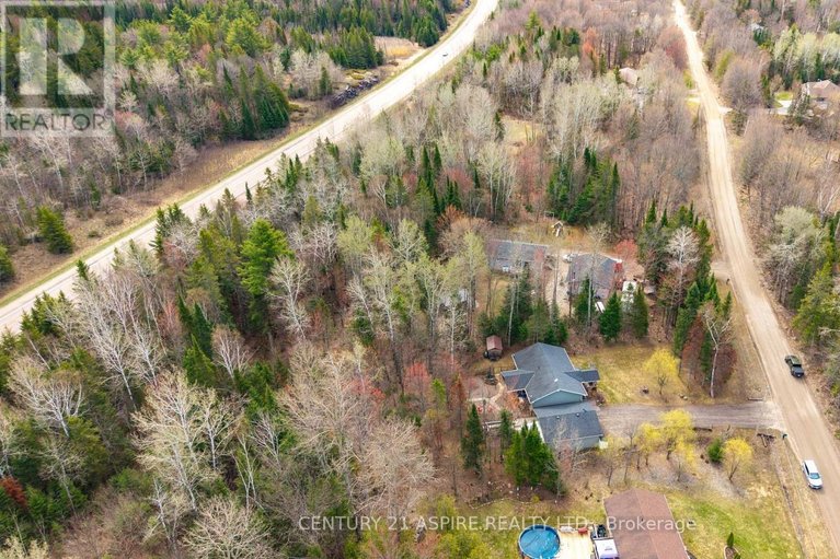 29678404/1576-garden-of-eden-road/horton-twp/horton/ontario/K7V3Z8_37
