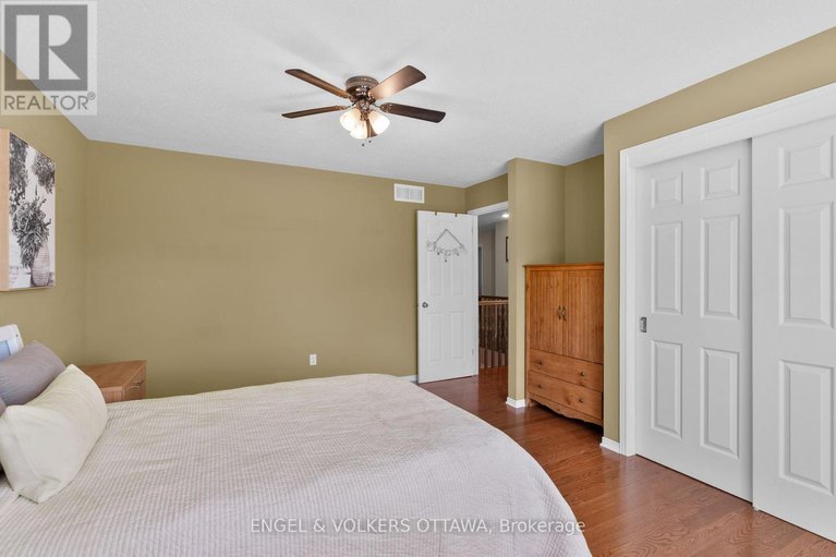 28459479/705-larcastle-circle/avalon-east/ottawa/ontario/K4A4Z2_36