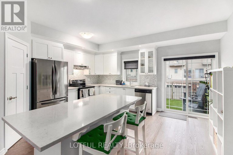 28406449/122-matador-private/carson-meadows/ottawa/ontario/K1K2V7_16