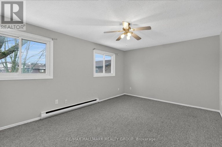 29254811/3219-stockton-drive/blossom-parkkemp-parkfindlay-creek/ottawa/ontario/K1T1S3_26