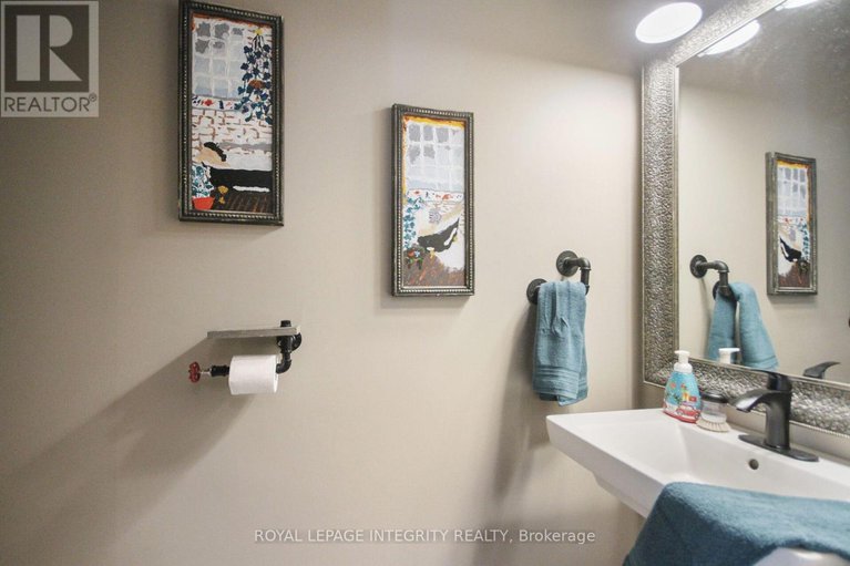 28995462/318-everglade-way-way/emerald-meadowstrailwest/ottawa/ontario/K2M0K9_9