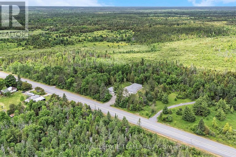 28579914/4517-roger-stevens-drive/rideau-twp-south-to-roger-stevens-drive/ottawa/ontario/K7A4S6_37