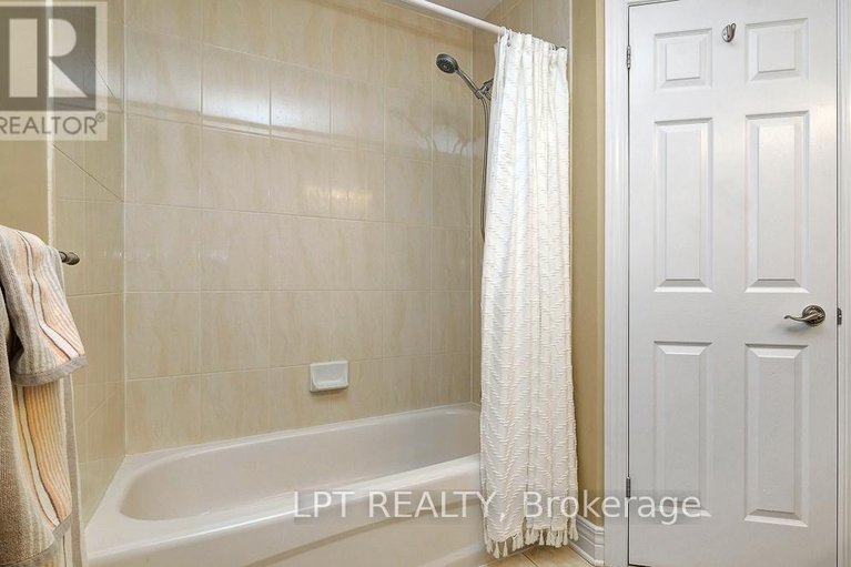 29614830/176-lanark-avenue/westboro-north/ottawa/ontario/K1Z1E5_41